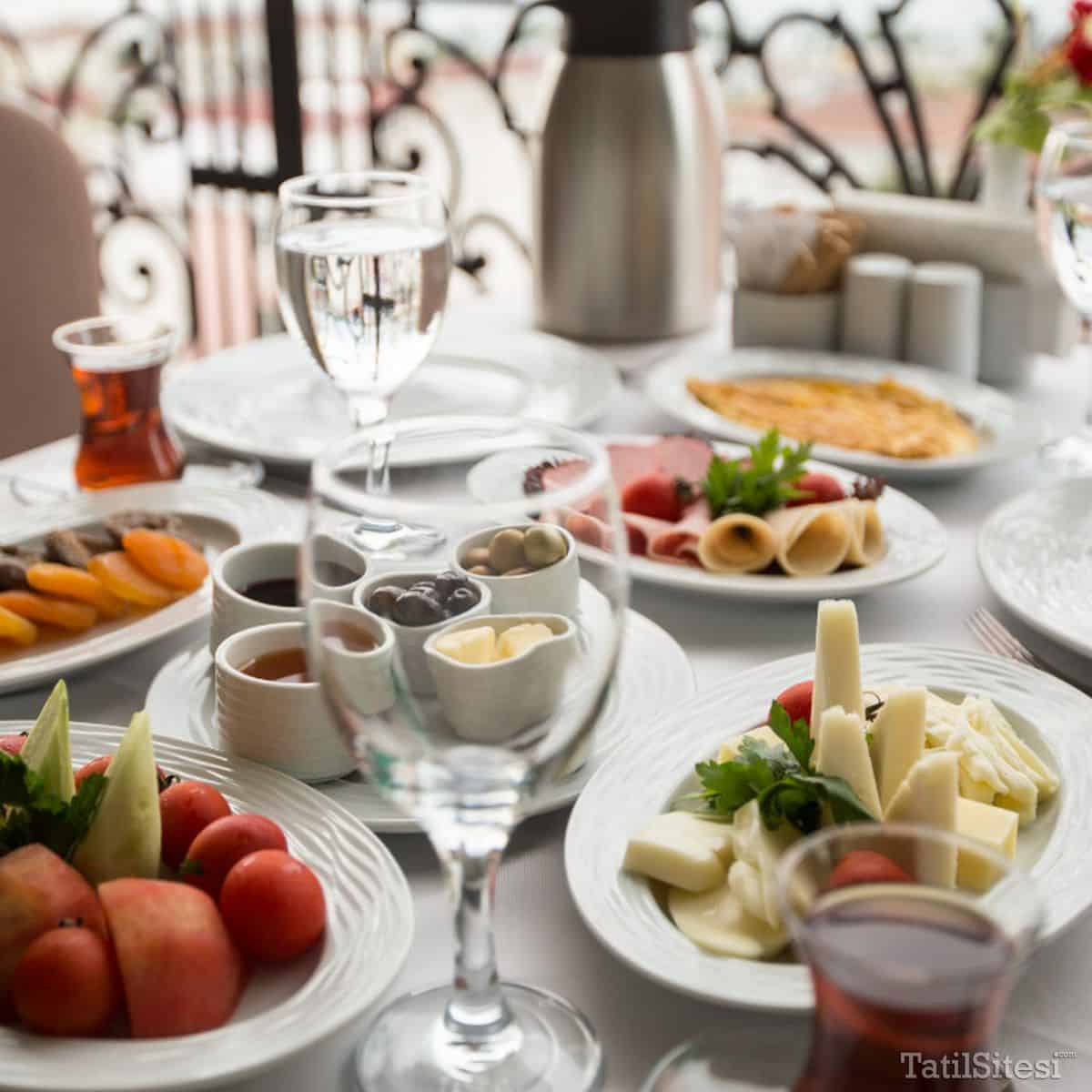 The Grand Mira Business Hotel